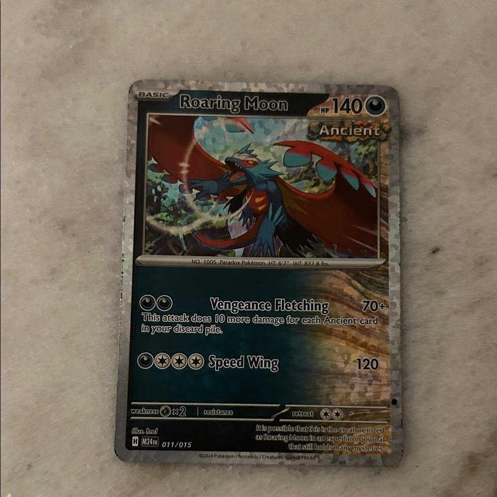 Roaring Moon Pokémon Card